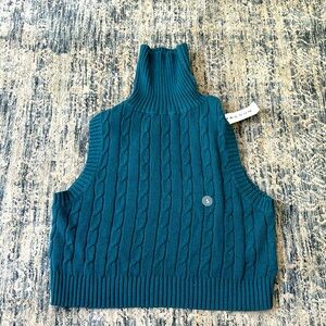 LA Hearts Cable Knit Sweater Vest